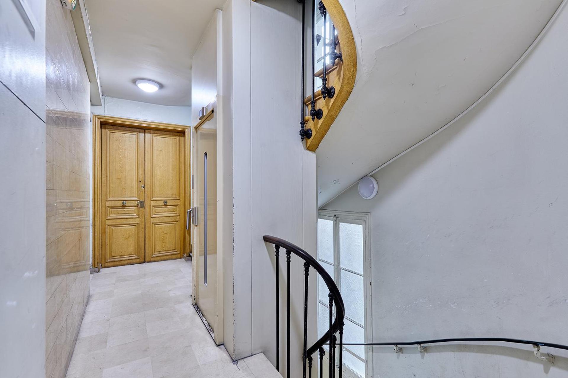 Apartment Center Of Paris By Studio Prestige Exterior foto